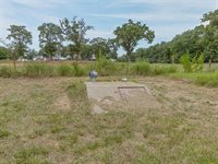 2 Clearpond Lane, Shawnee, OK 74801