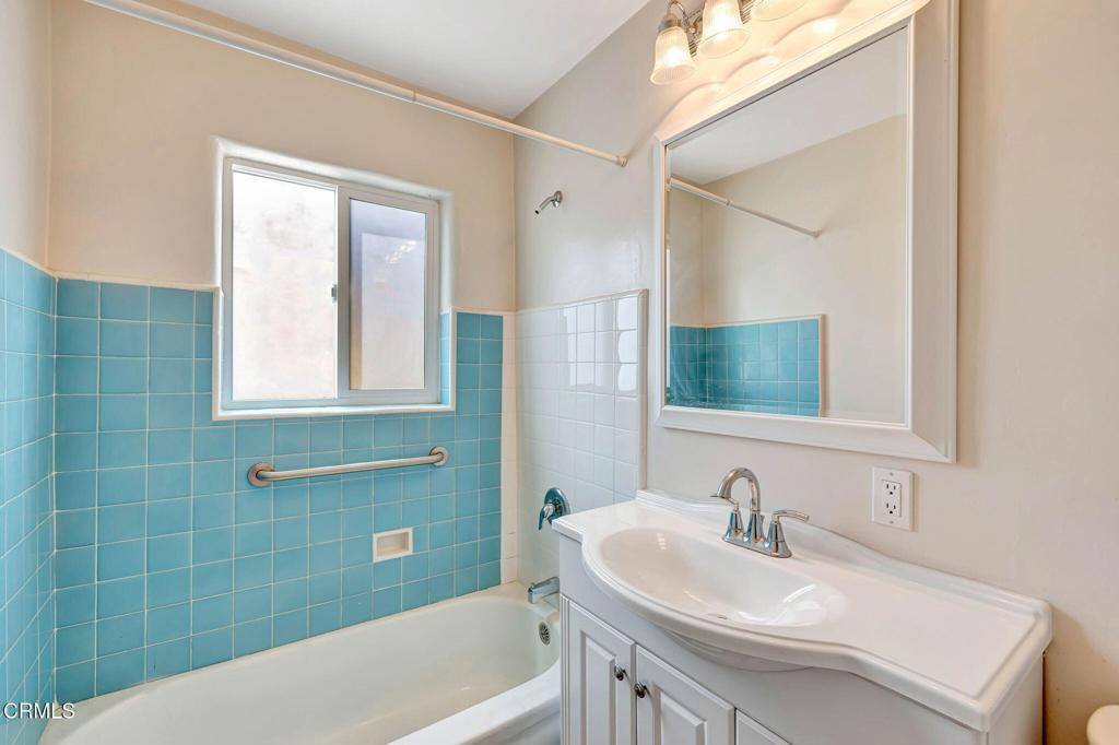 14646 Leadwell Street, Van Nuys, CA 91405