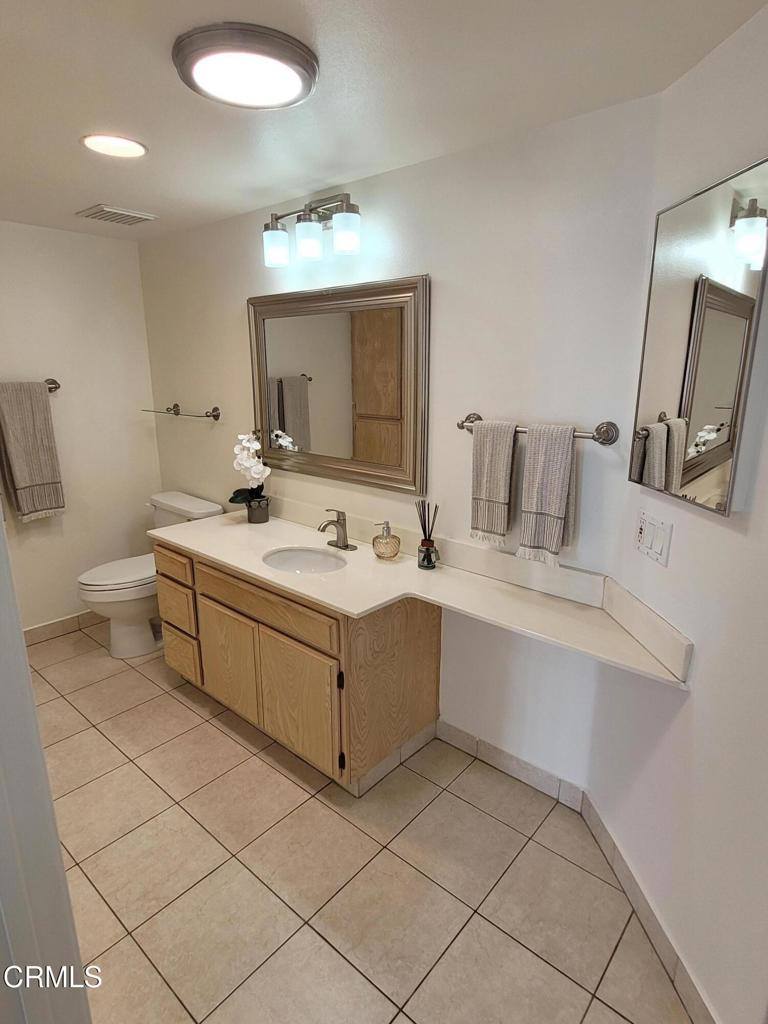 865 South B Street, Oxnard, CA 93030