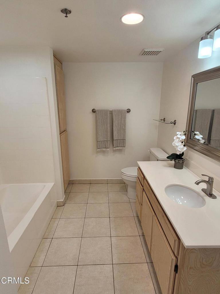 865 South B Street, Oxnard, CA 93030