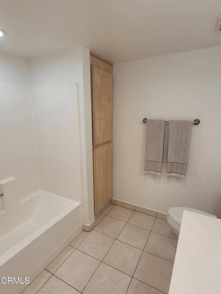865 South B Street, Oxnard, CA 93030