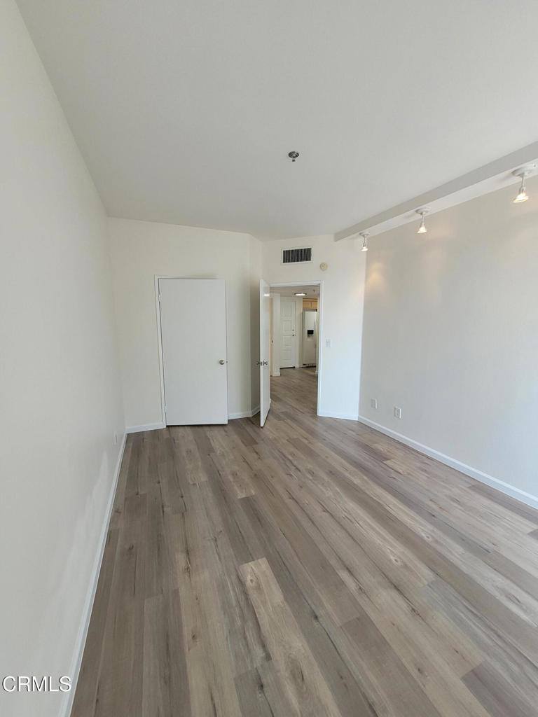 865 South B Street, Oxnard, CA 93030