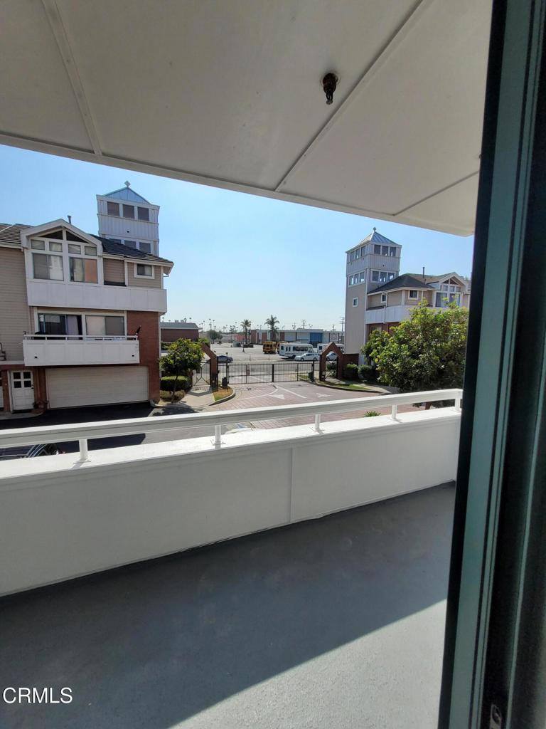 865 South B Street, Oxnard, CA 93030