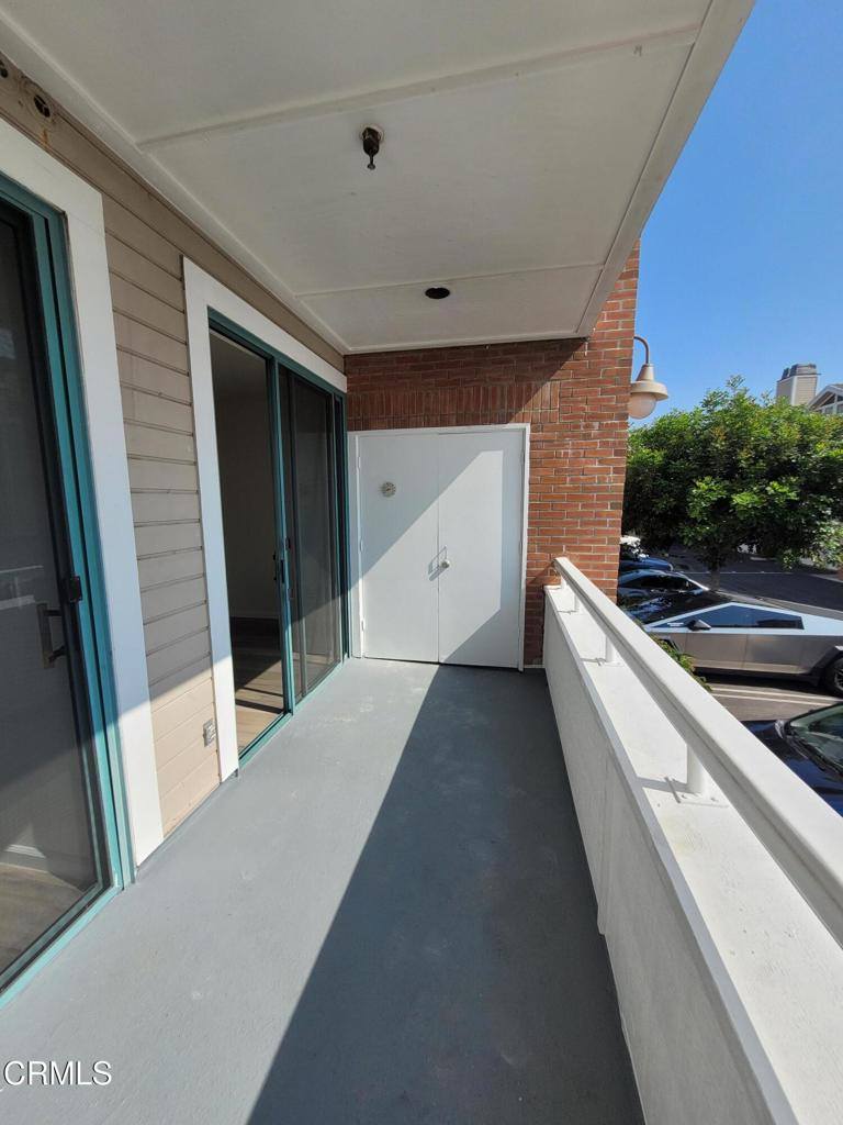 865 South B Street, Oxnard, CA 93030
