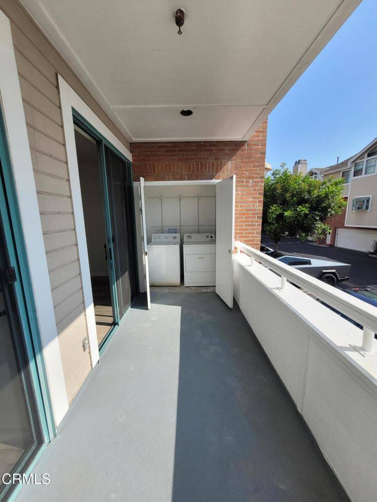 865 South B Street, Oxnard, CA 93030