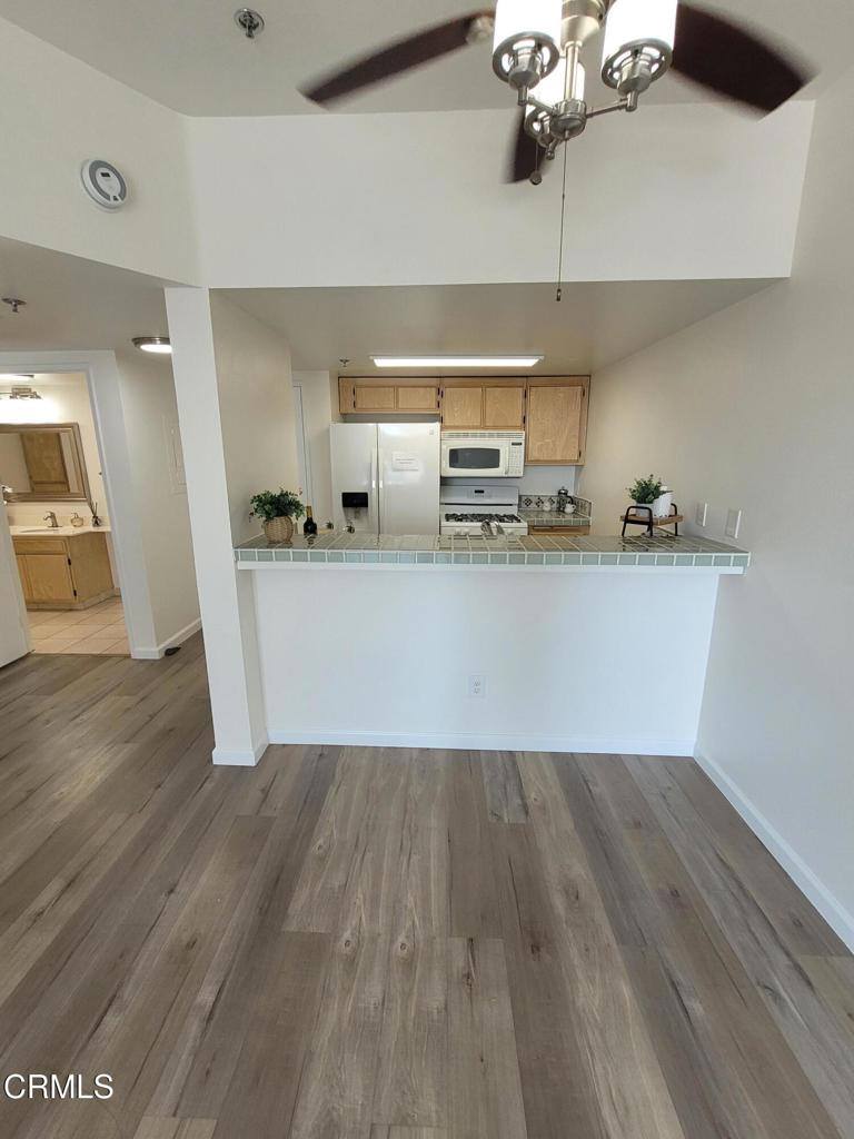 865 South B Street, Oxnard, CA 93030