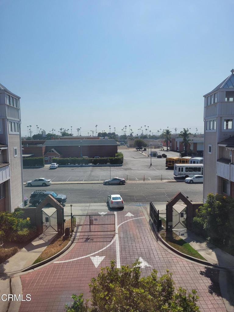865 South B Street, Oxnard, CA 93030