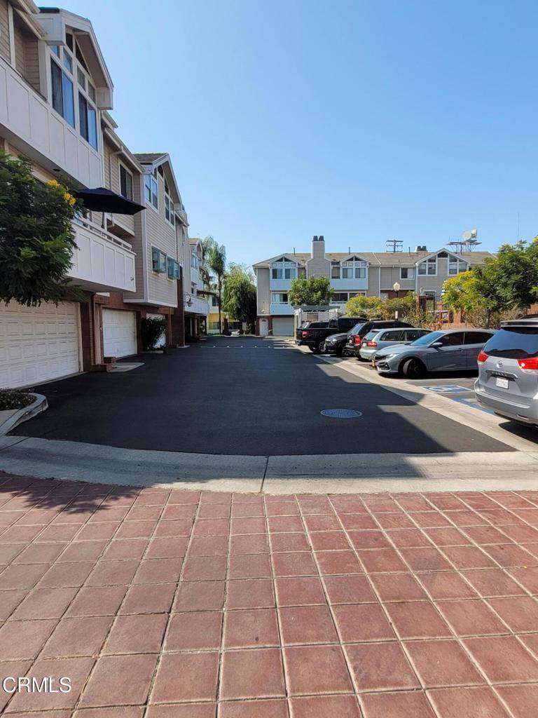 865 South B Street, Oxnard, CA 93030