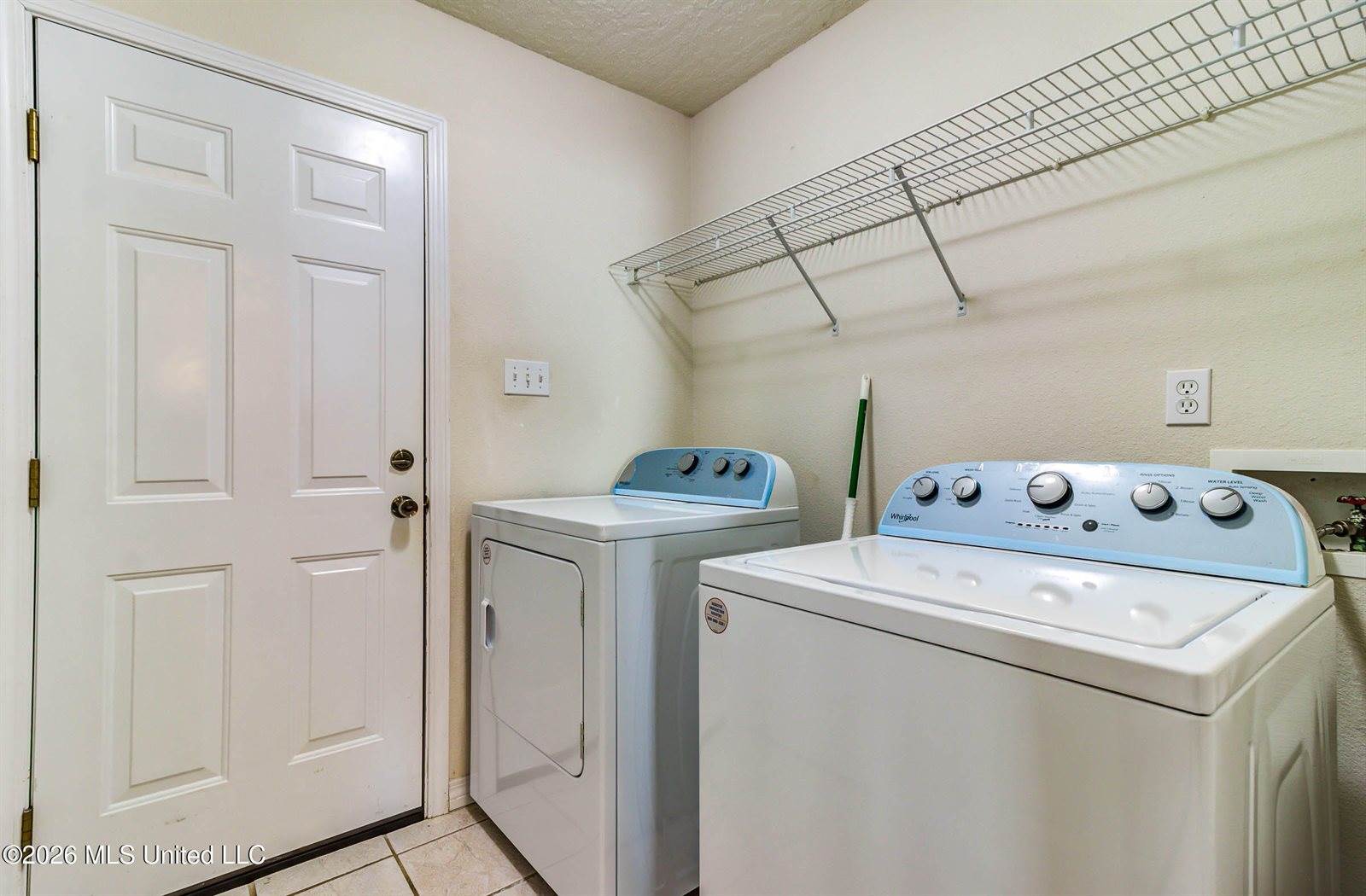 3424 North 9th Street, Ocean Springs, MS 39564