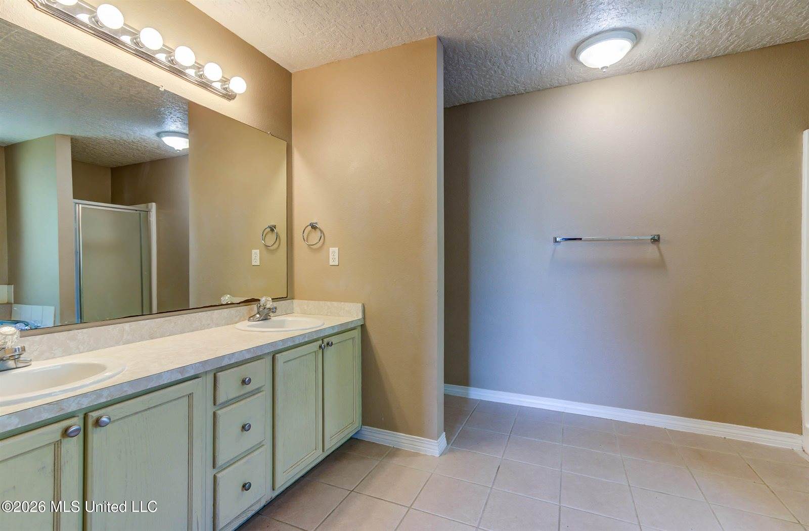 3424 North 9th Street, Ocean Springs, MS 39564