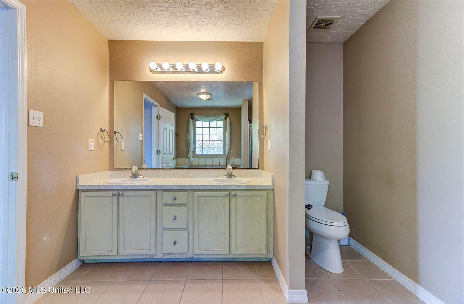 3424 North 9th Street, Ocean Springs, MS 39564