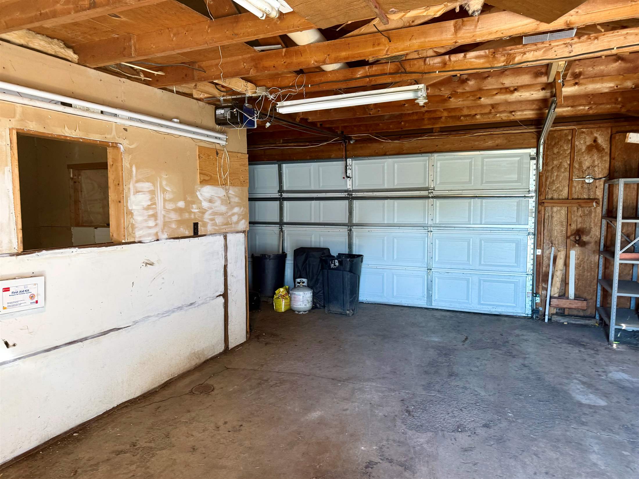 615 5th St, Colona, IL 61241