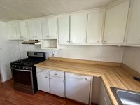 615 5th St, Colona, IL 61241