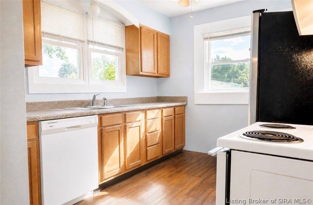 317 Kahl Court, Sellersburg, IN 47172