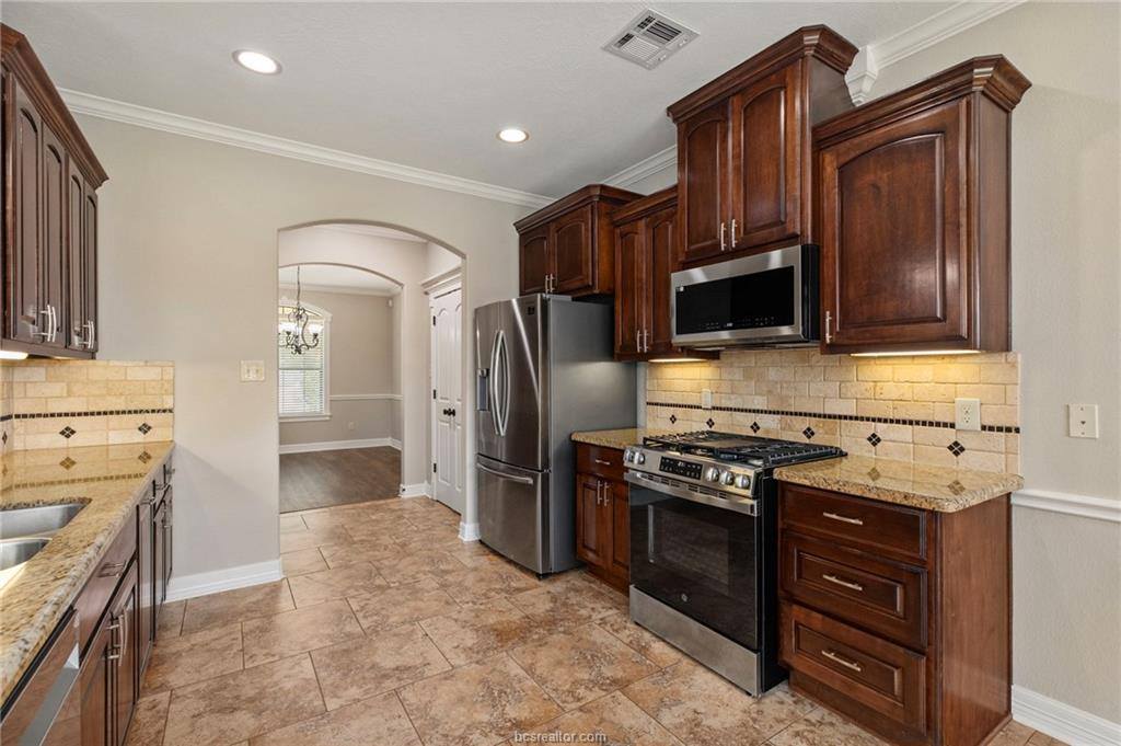 4107 Cripple Creek Court, College Station, TX 77845