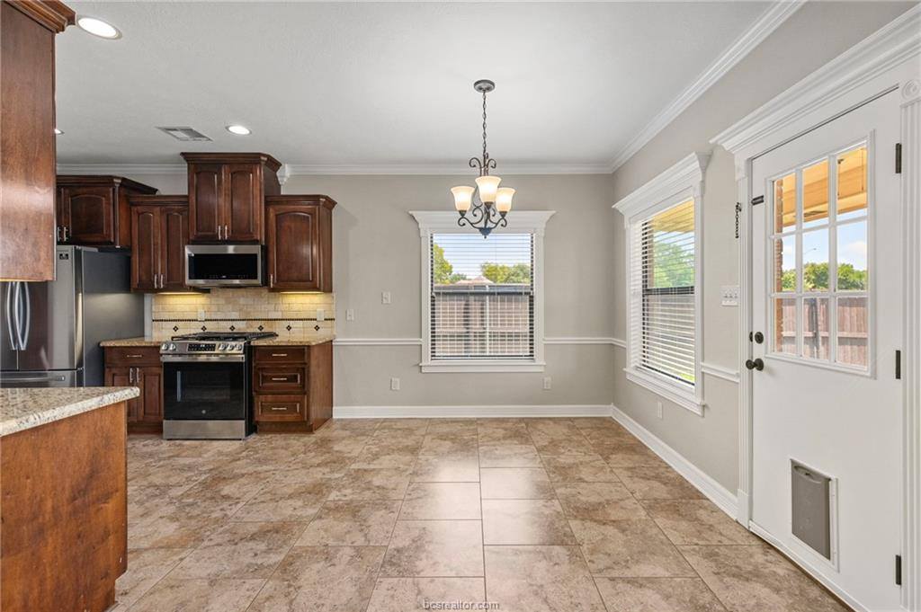 4107 Cripple Creek Court, College Station, TX 77845