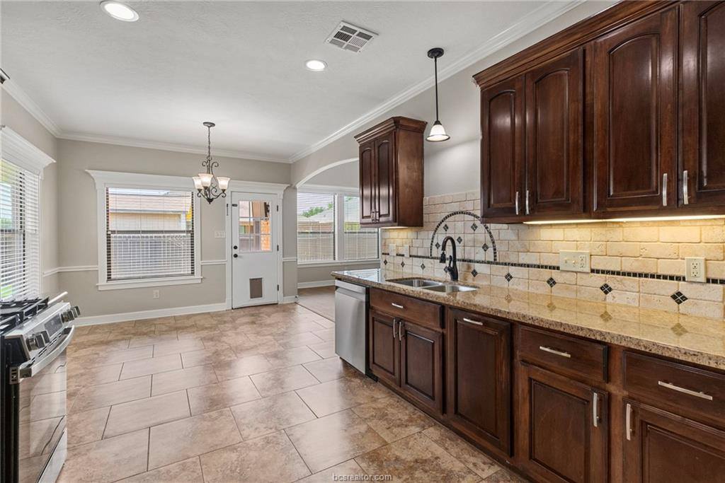 4107 Cripple Creek Court, College Station, TX 77845