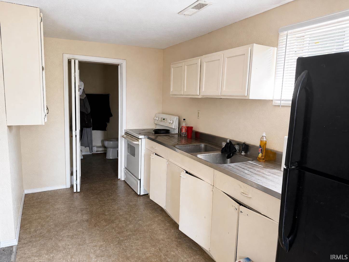 1307 South Ebright Street, Muncie, IN 47302