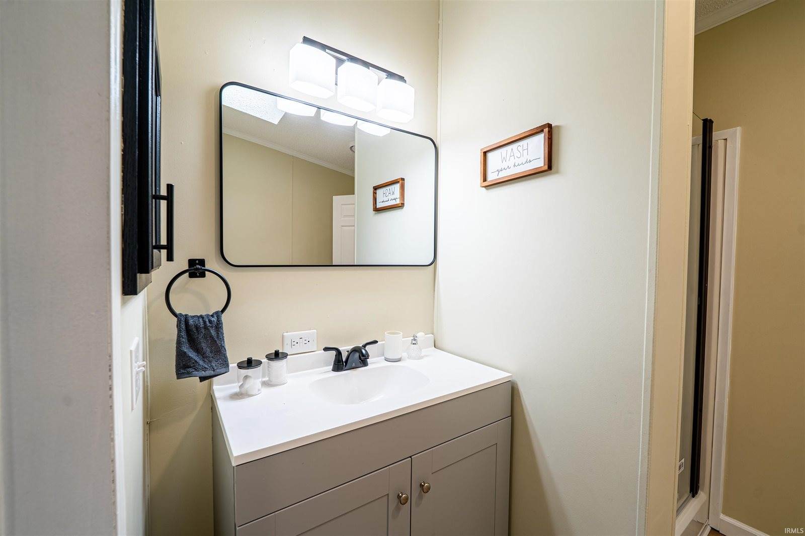 301 South Jefferson Street, Knightstown, IN 46148