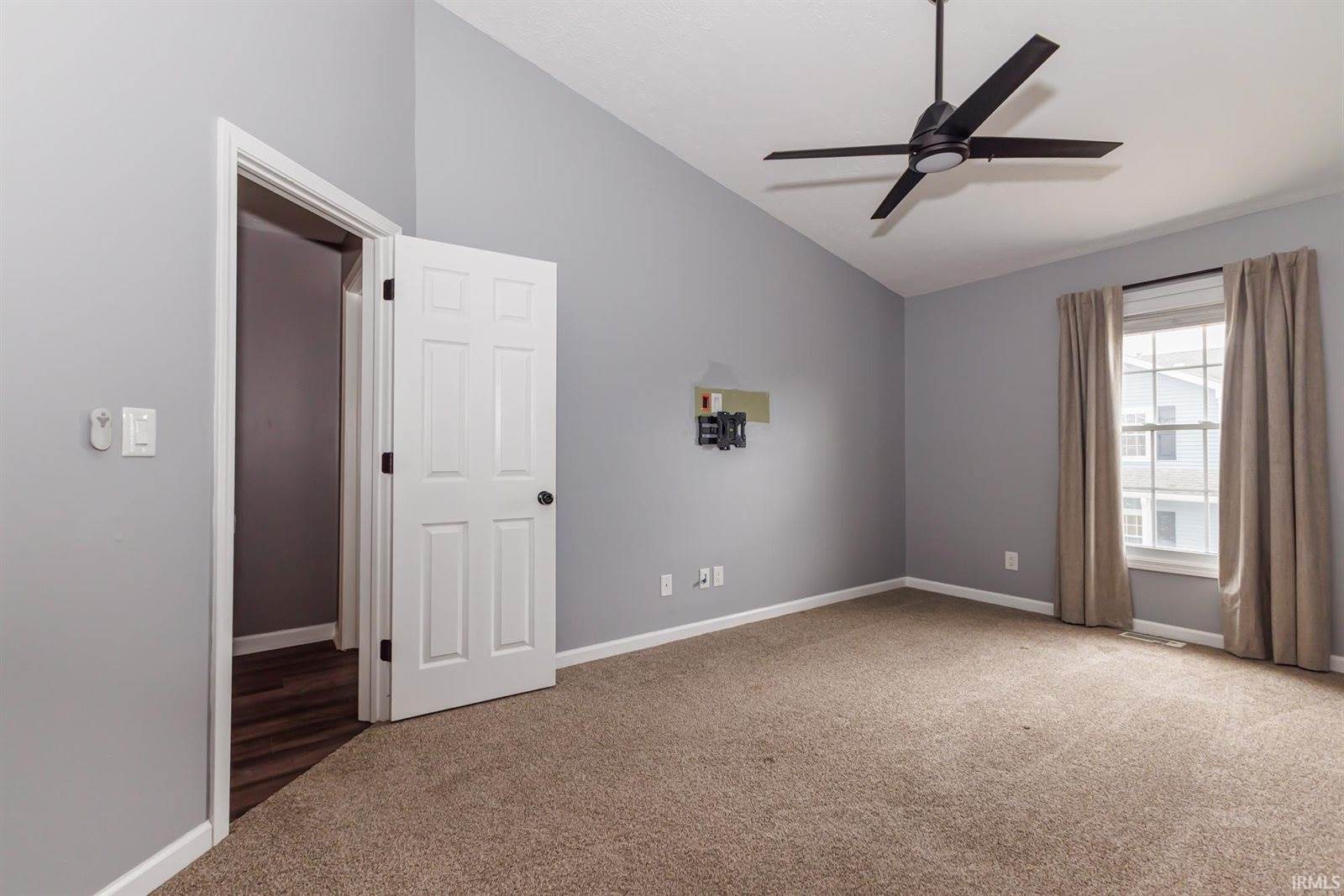 3756 North Lakeside Drive, Muncie, IN 47304