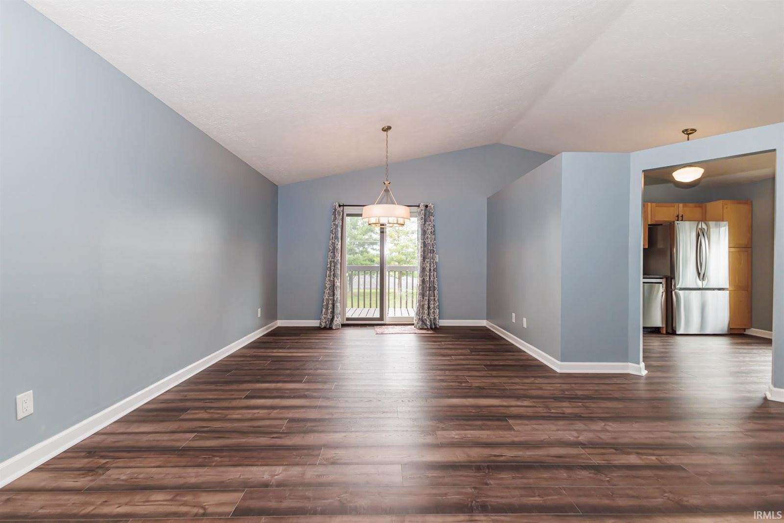 3756 North Lakeside Drive, Muncie, IN 47304