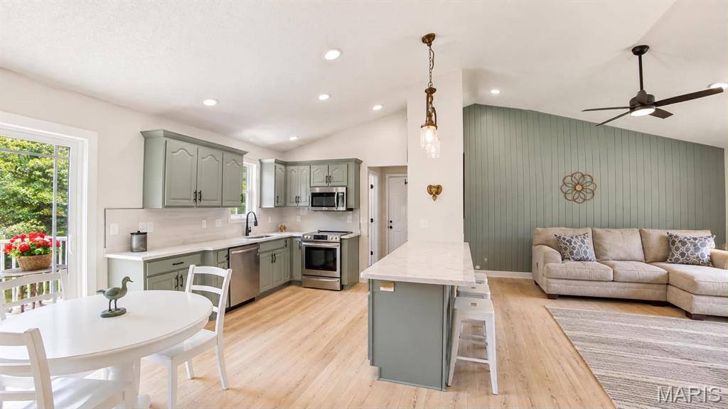 17080 Lensman Road, Saint Robert, MO 65584