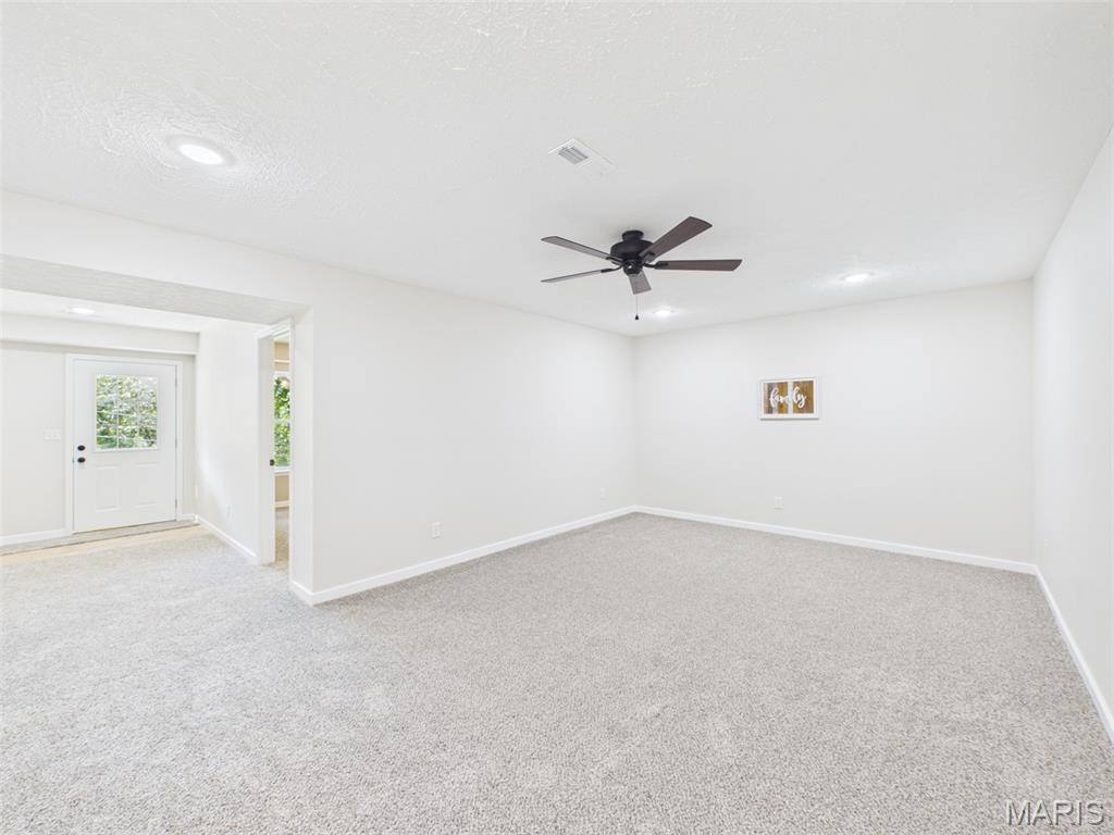 17080 Lensman Road, Saint Robert, MO 65584