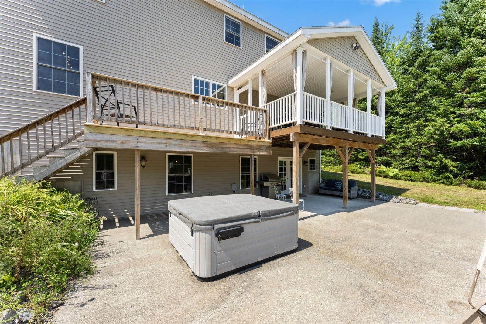 238 Ten Road, Bradley, ME 04411