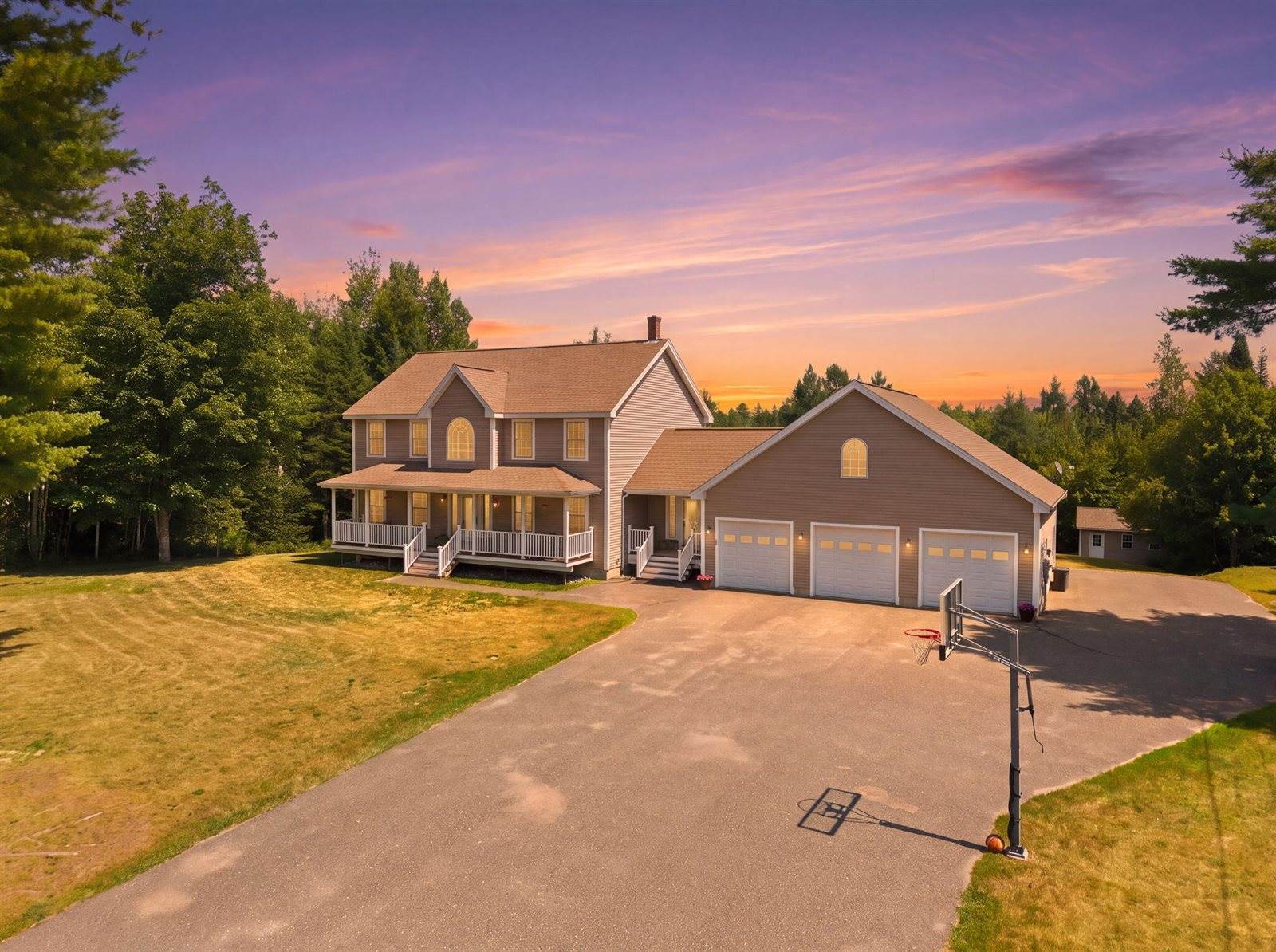 238 Ten Road, Bradley, ME 04411