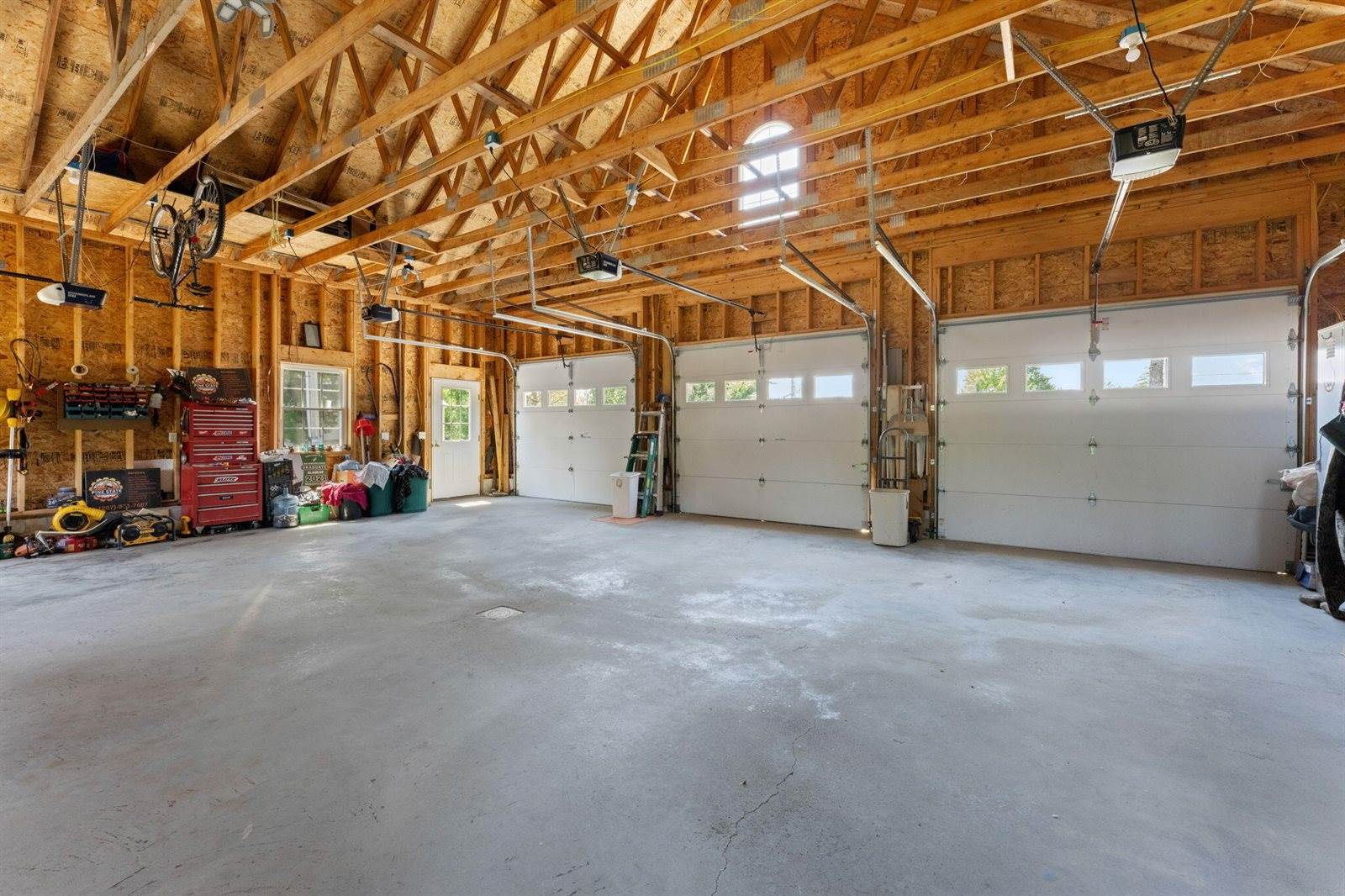 238 Ten Road, Bradley, ME 04411