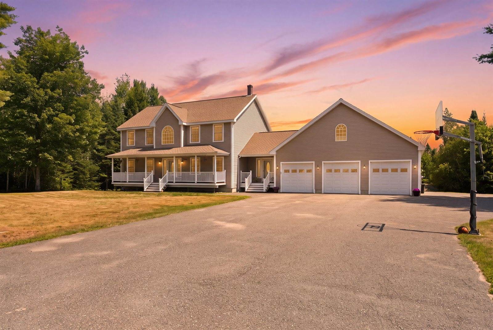 238 Ten Road, Bradley, ME 04411