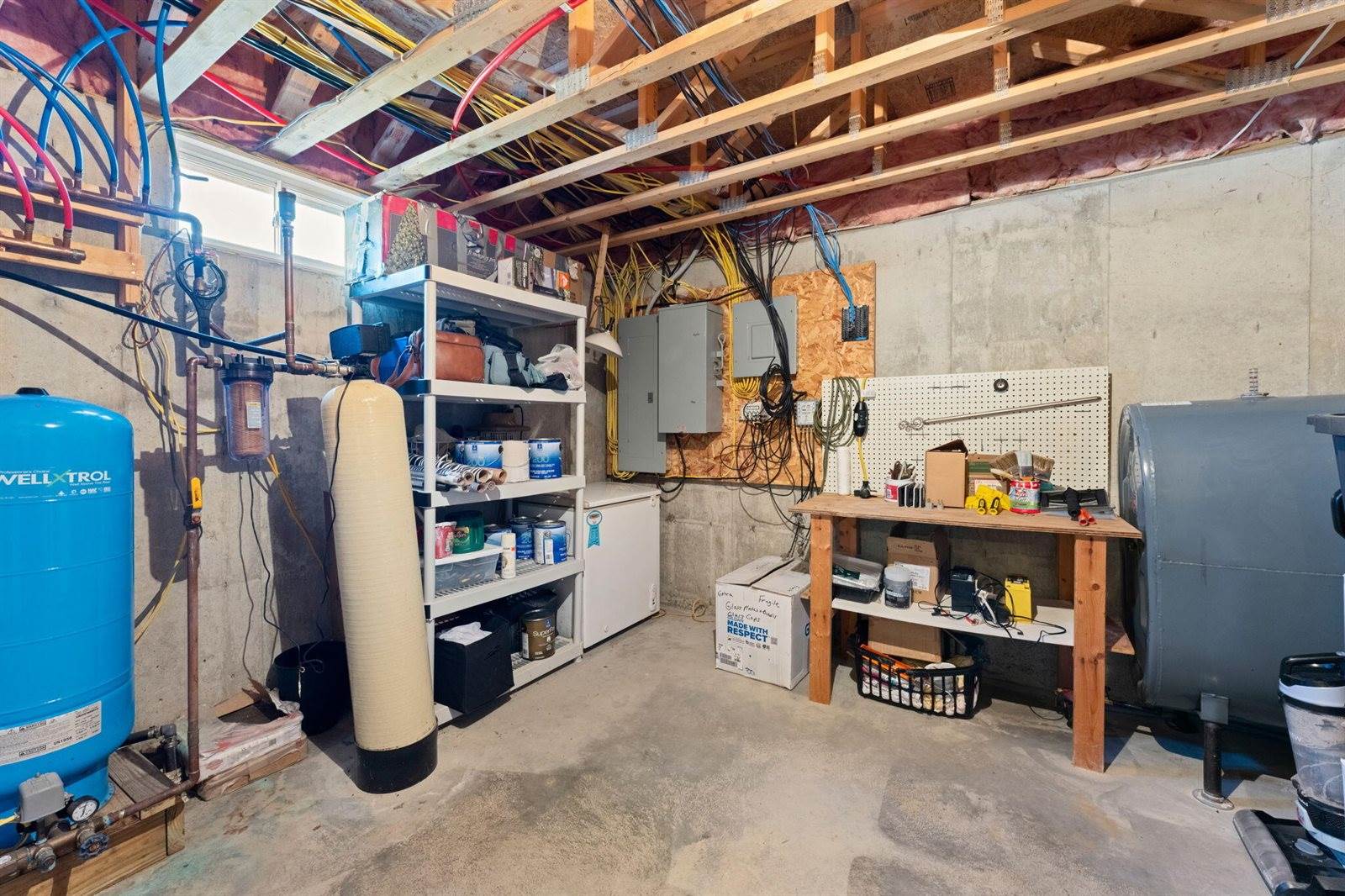 238 Ten Road, Bradley, ME 04411