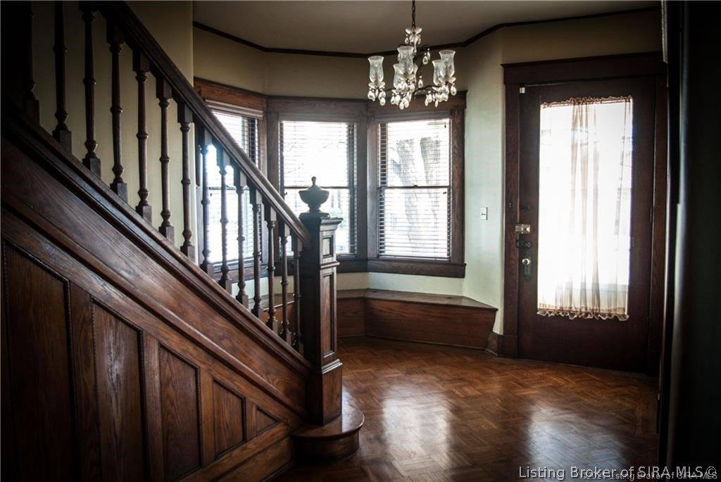 1931 East Spring Street, New Albany, IN 47150