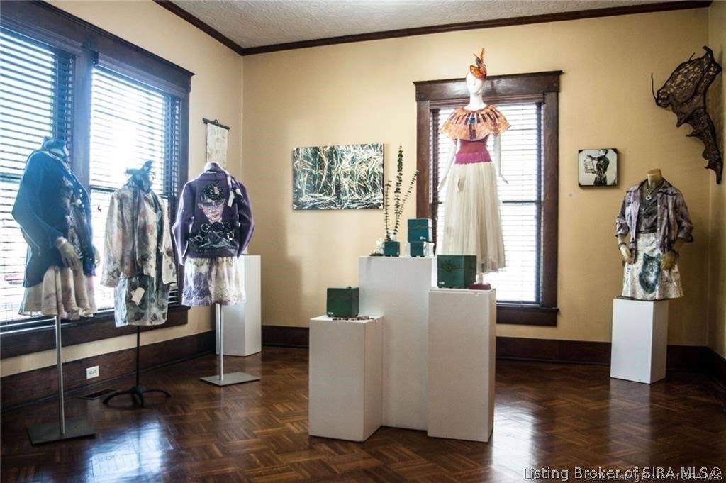 1931 East Spring Street, New Albany, IN 47150