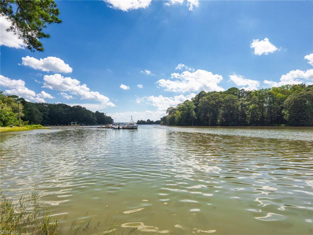 6640 Fields Landing Road, Hayes, VA 23072