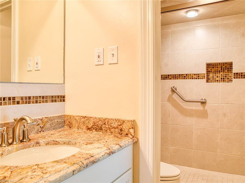 6640 Fields Landing Road, Hayes, VA 23072