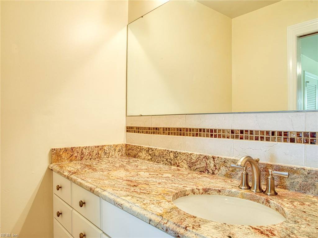 6640 Fields Landing Road, Hayes, VA 23072
