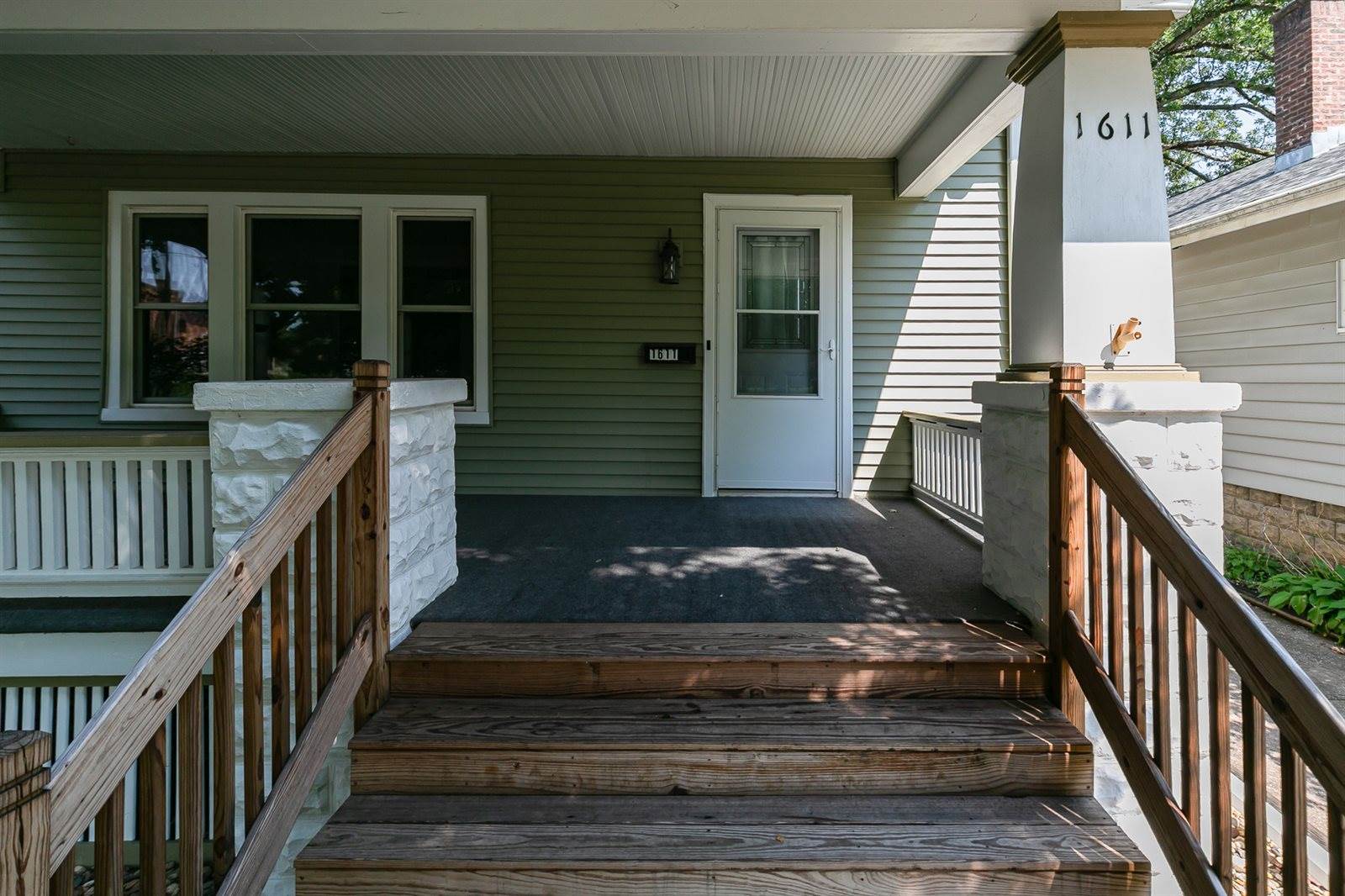 1611 24th Street, Rock Island, IL 61201