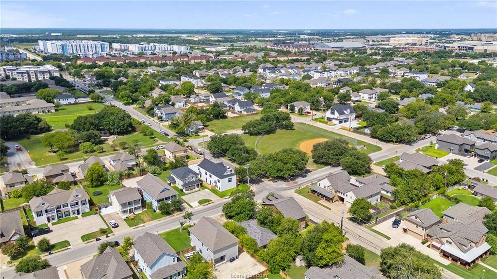 803 Fairview Avenue, College Station, TX 77840