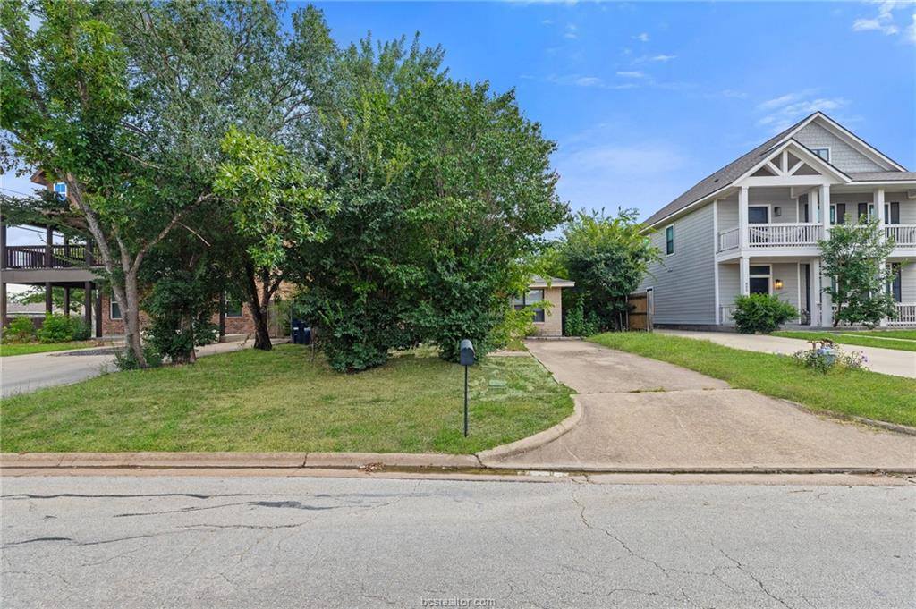 803 Fairview Avenue, College Station, TX 77840