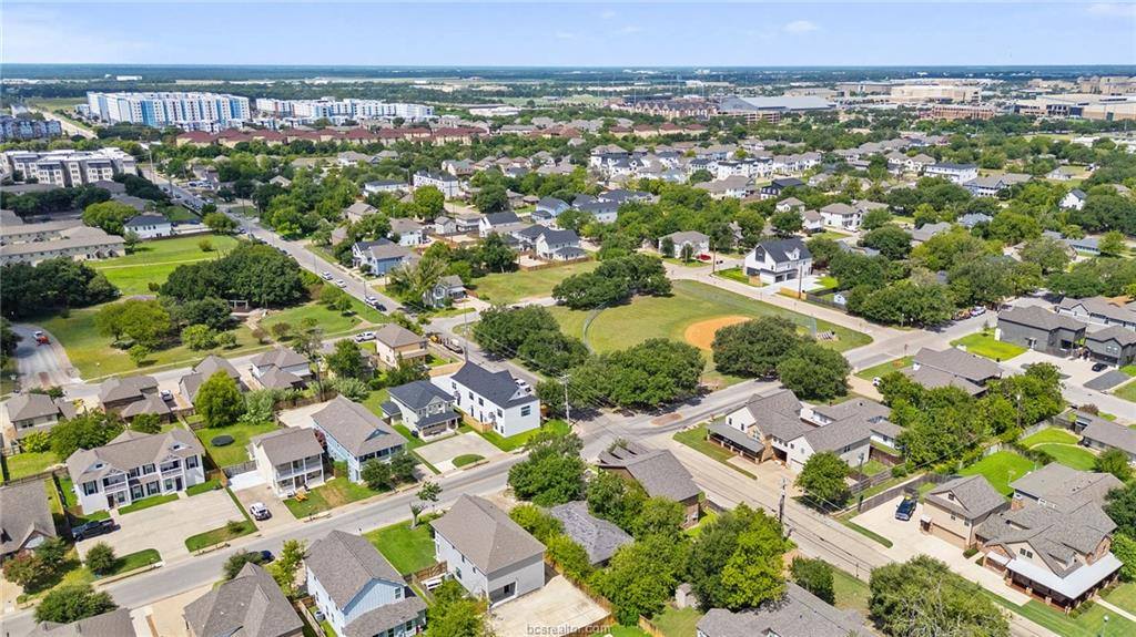 803 Fairview Avenue, College Station, TX 77840