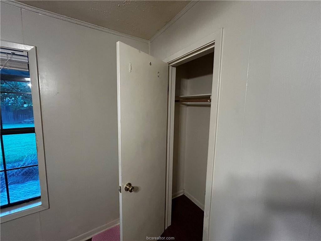 405 Live Oak Street, College Station, TX 77840