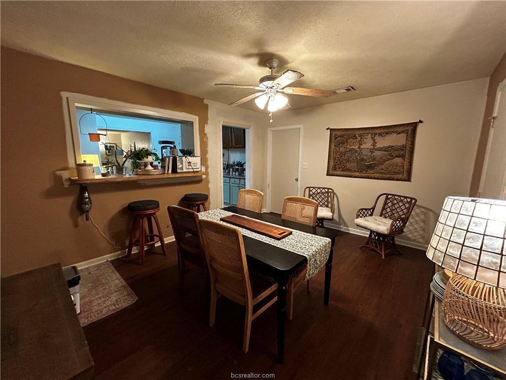 405 Live Oak Street, College Station, TX 77840