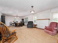 402 Fort Street, Waynesville, MO 65583