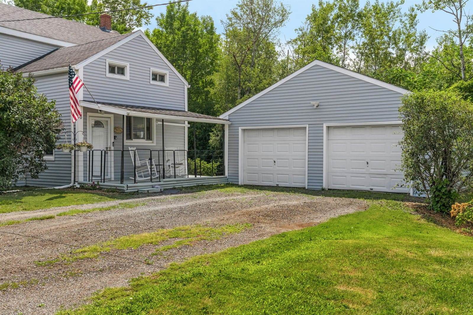 30 Griffin Road, Bangor, ME 04401