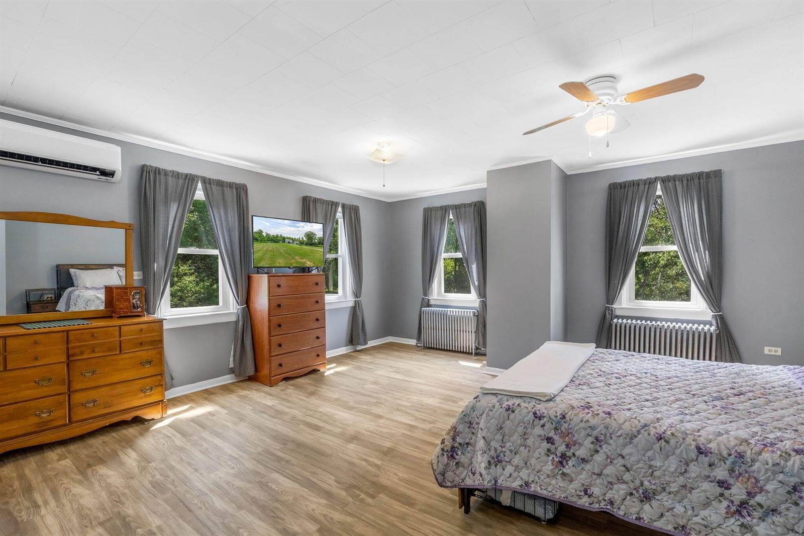 30 Griffin Road, Bangor, ME 04401