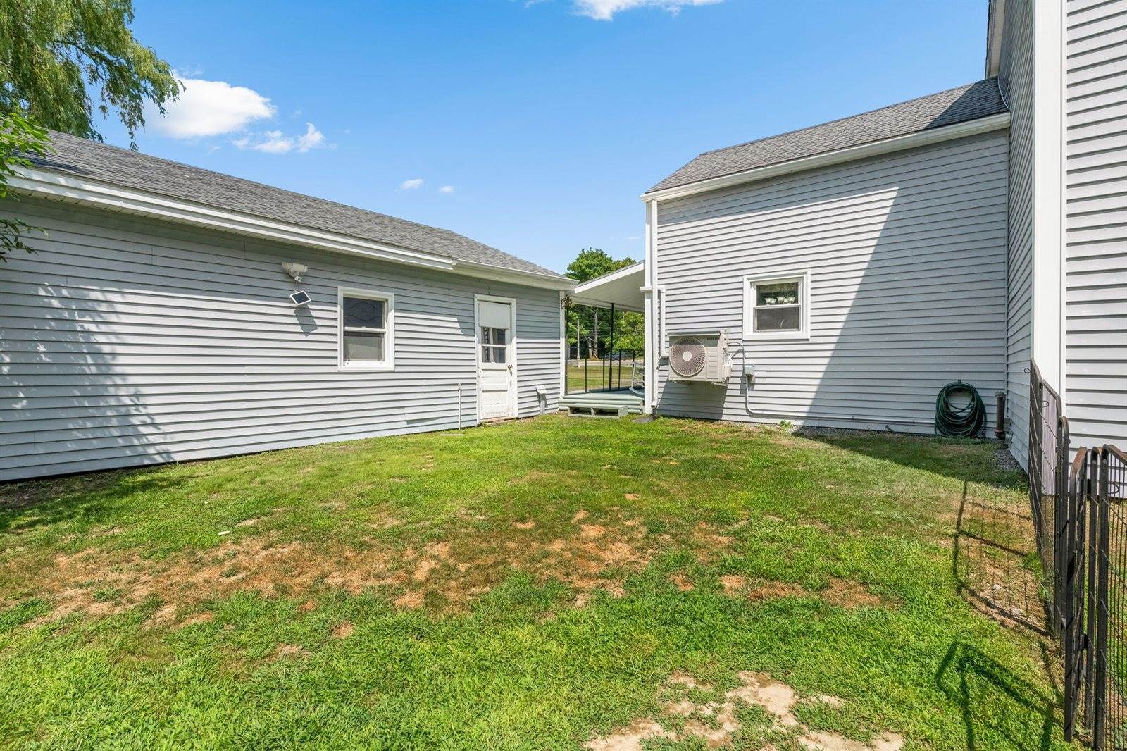 30 Griffin Road, Bangor, ME 04401