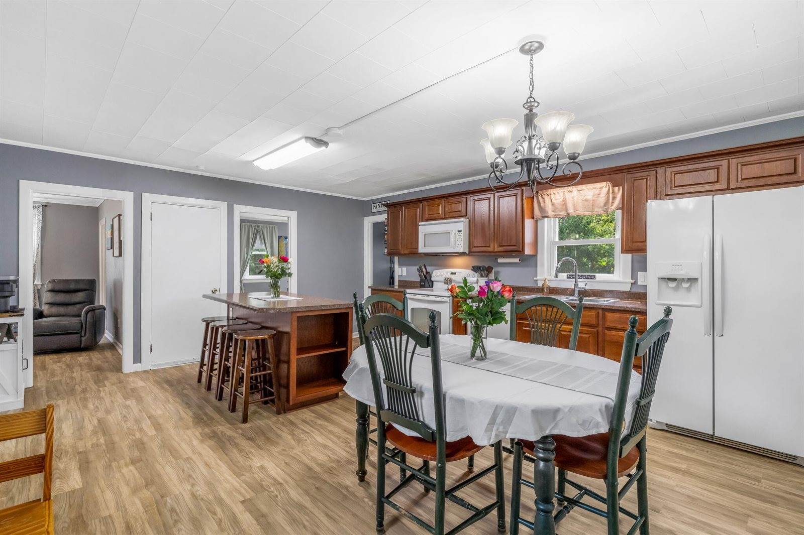 30 Griffin Road, Bangor, ME 04401