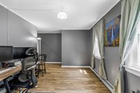 30 Griffin Road, Bangor, ME 04401