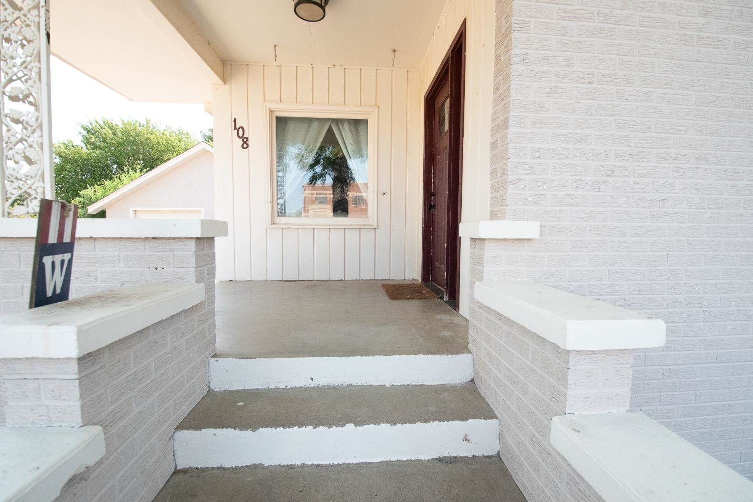 108 South Colorado, Ulysses, KS 67880